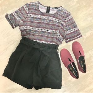H&M black high waisted shorts